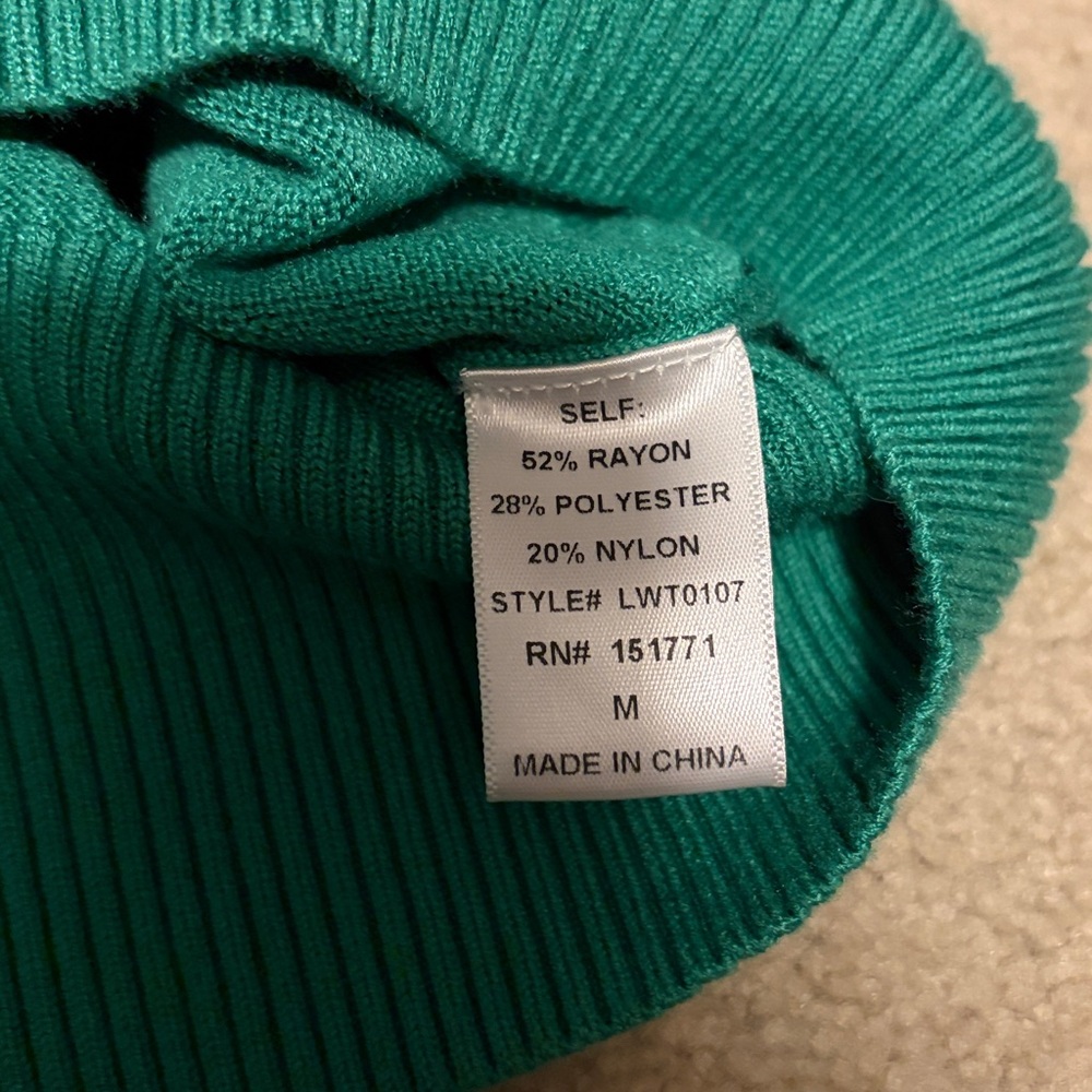 Le Lis Green Golf Sweater - Picture 3 of 4